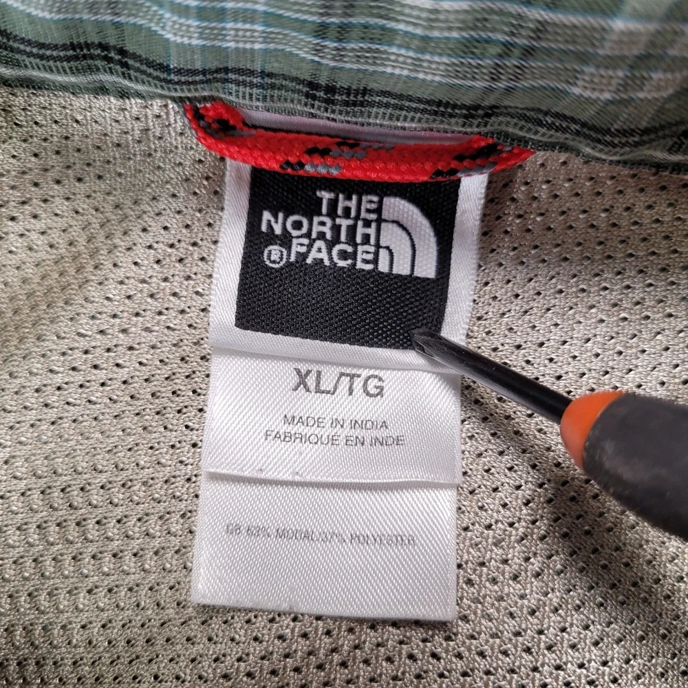 The North Face Mens XL Green Plaid Short Sleeve Button‎ Up Hiking Shirt Modal